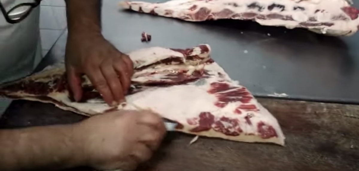 Cima o falda deshuesada: corte de carne económico ideal para horno y parrilla